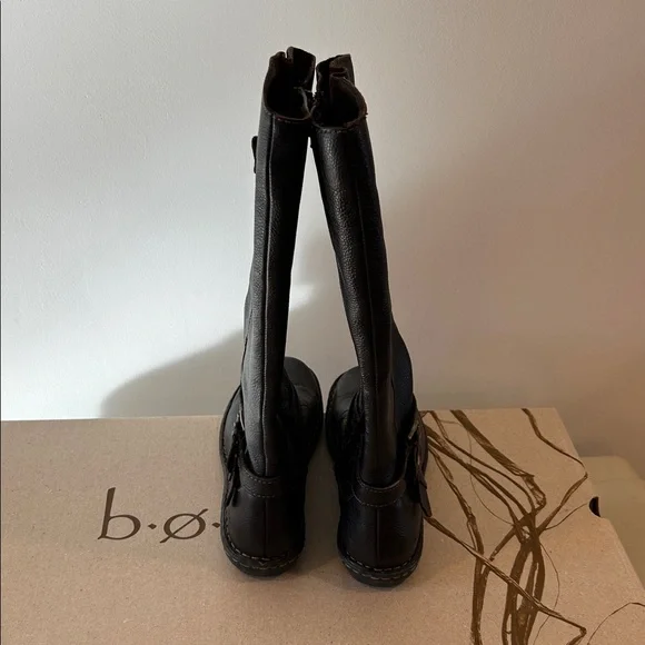 b.o.c. Women's Dark Brown to  the Knee Boots - Picture 4 of 4